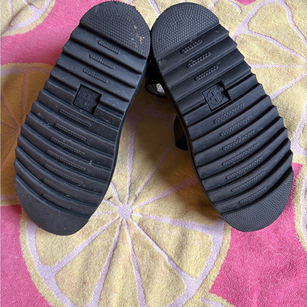 Dr Martens platform sandals, size 7 - Picture 6 of 9